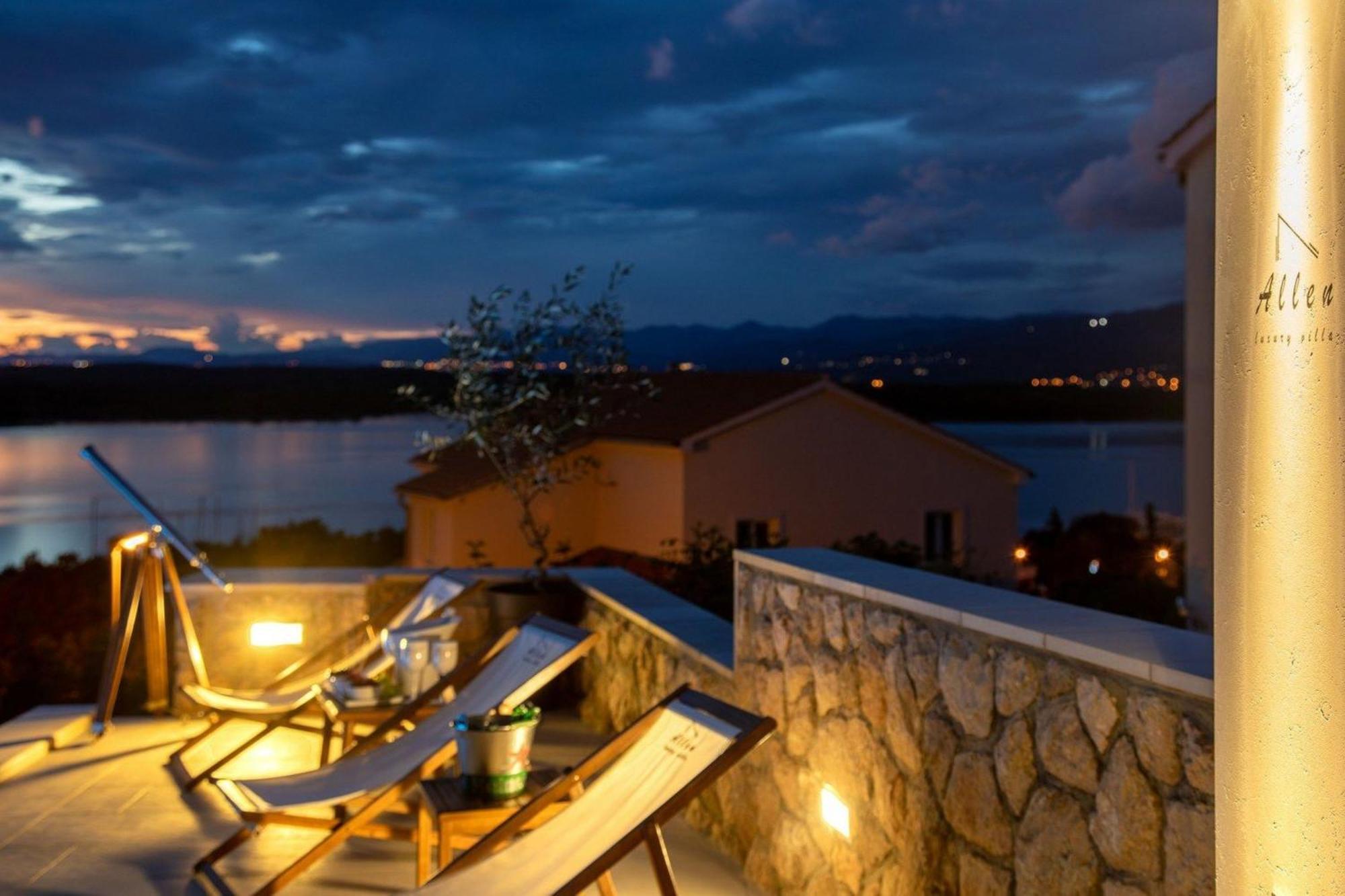 Luxury Villa Allen With Pool 科里米诺 客房 照片